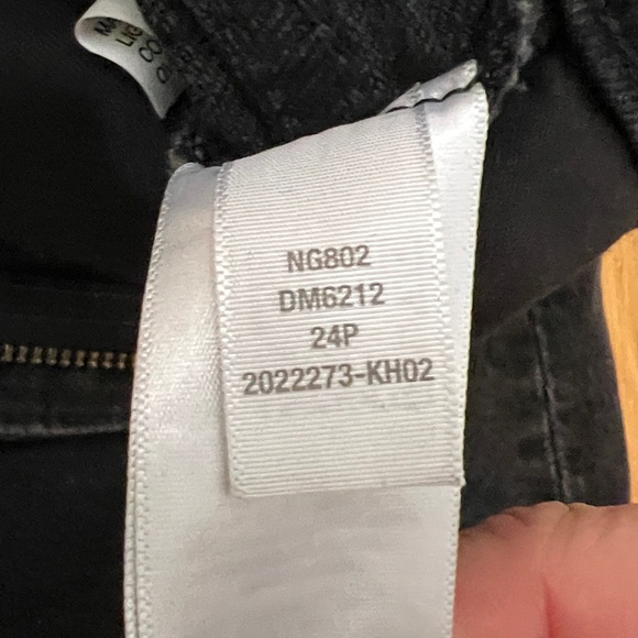 The Petite Perfect Vintage Wide-Leg Black 24P sold out online! - Picture 8 of 9